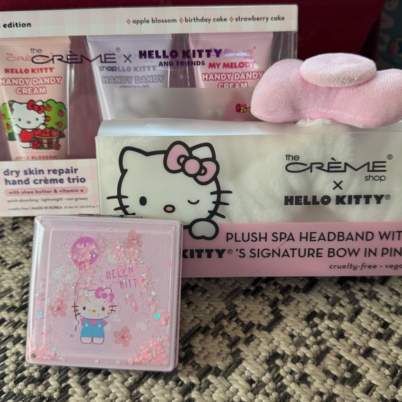 Hello Kitty Other - The Crème Shop x Hello Kitty Spa Set